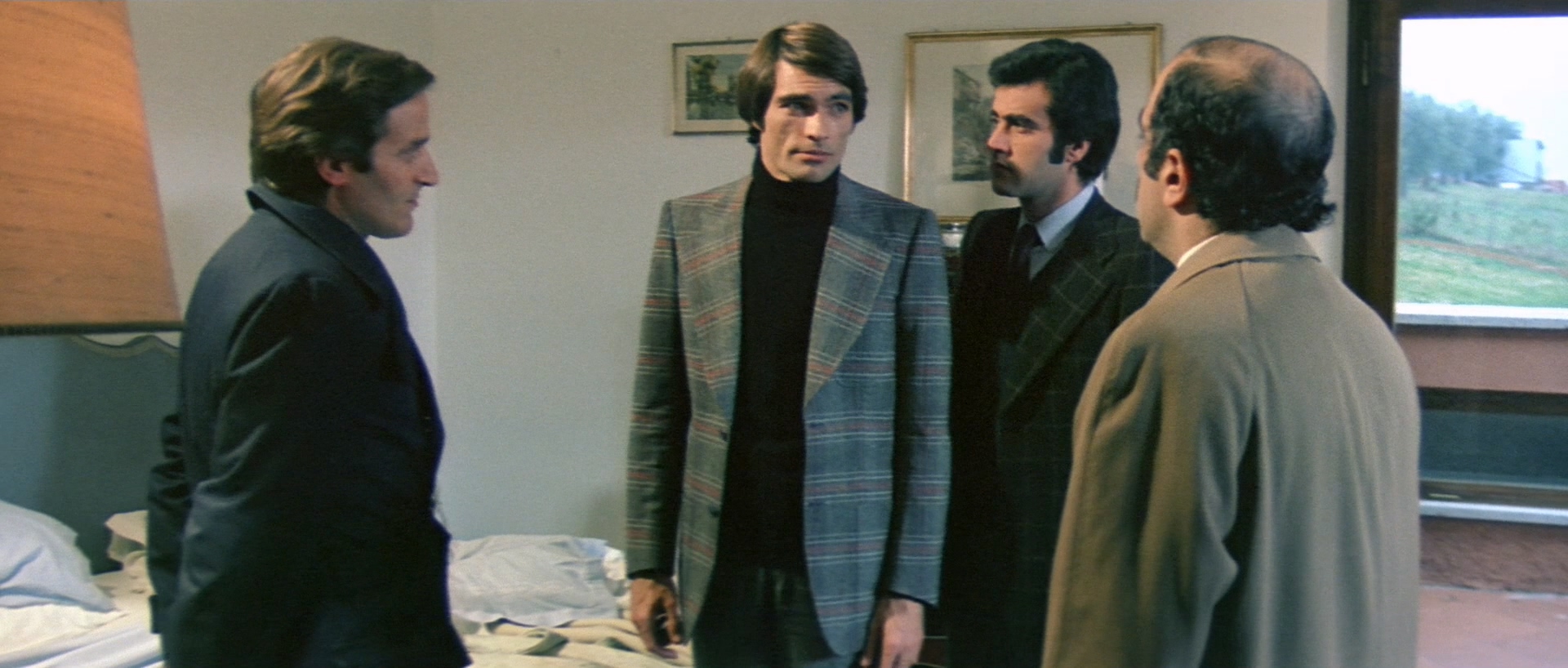 无声的行动.Silent Action.1975.ITALIAN.1080p.BluRay.AC3.2AAC.FLAC.4A.3L.3S.H264.m.jpg