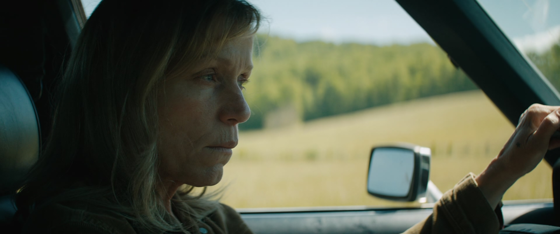 Thrree.Billboarrds.Outside.Ebbing.Missoruri.2017.BluRay.1080p.x265.10bit.国英双.jpg