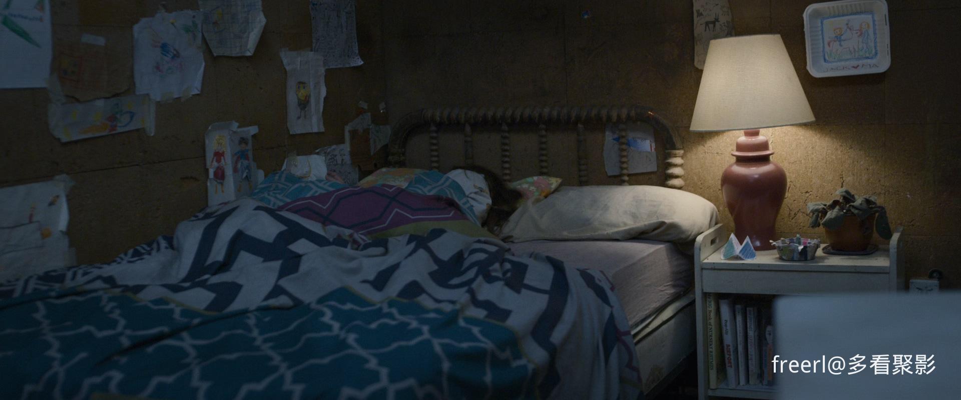 房间.Room.2015.1080p.BluRay.x265.流媒体国英双语中字.mkv_20251023_111759.993.jpg