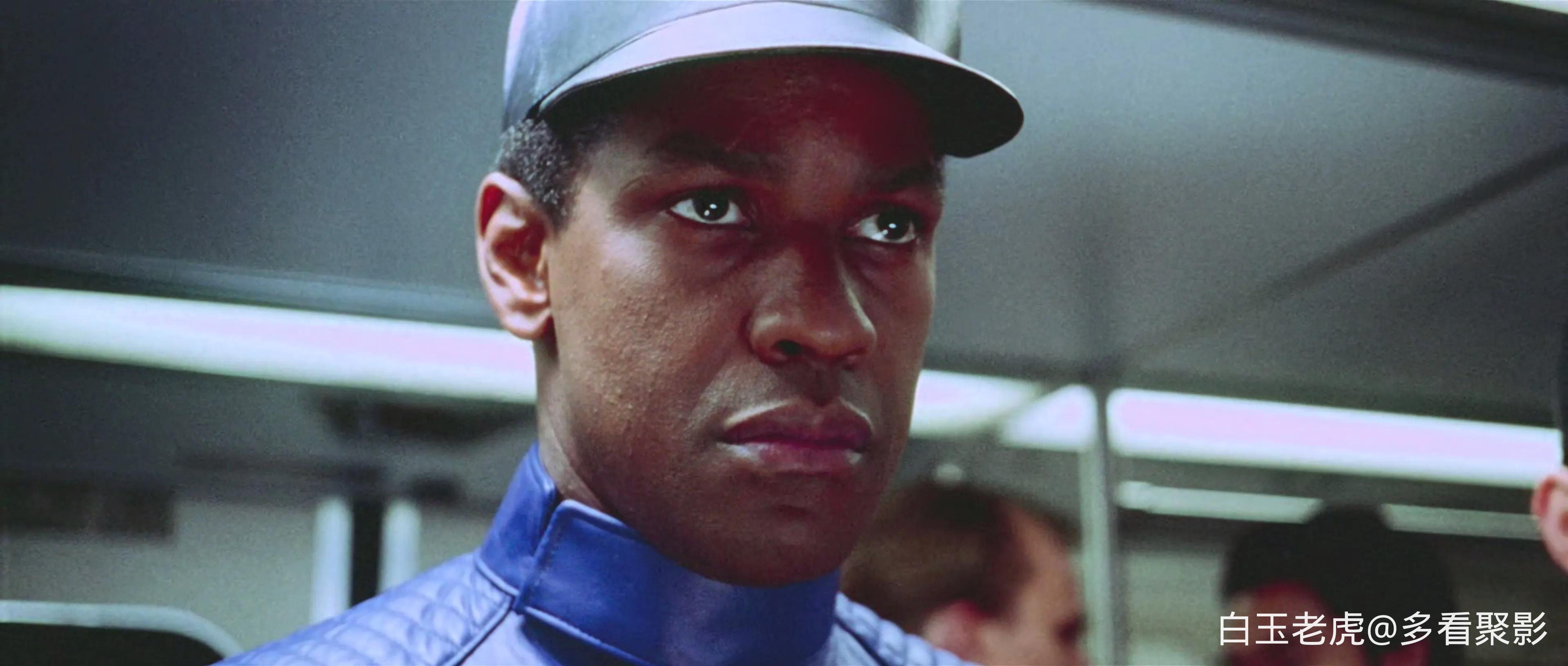 Virtuosity.1995.2160p.4K.BluRay.x265.10bit.AAC5.1-[YTS.MX] (1).mkv_20251101_2120.webp