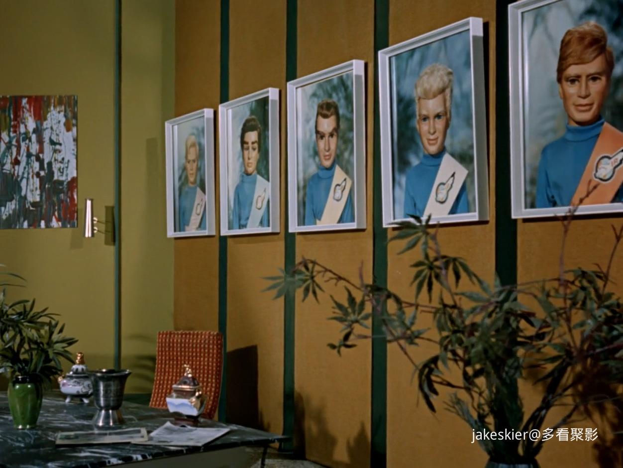 Thunderbirds S01E01 Trapped in the Sky.mp4_20251108_012448.544.jpg
