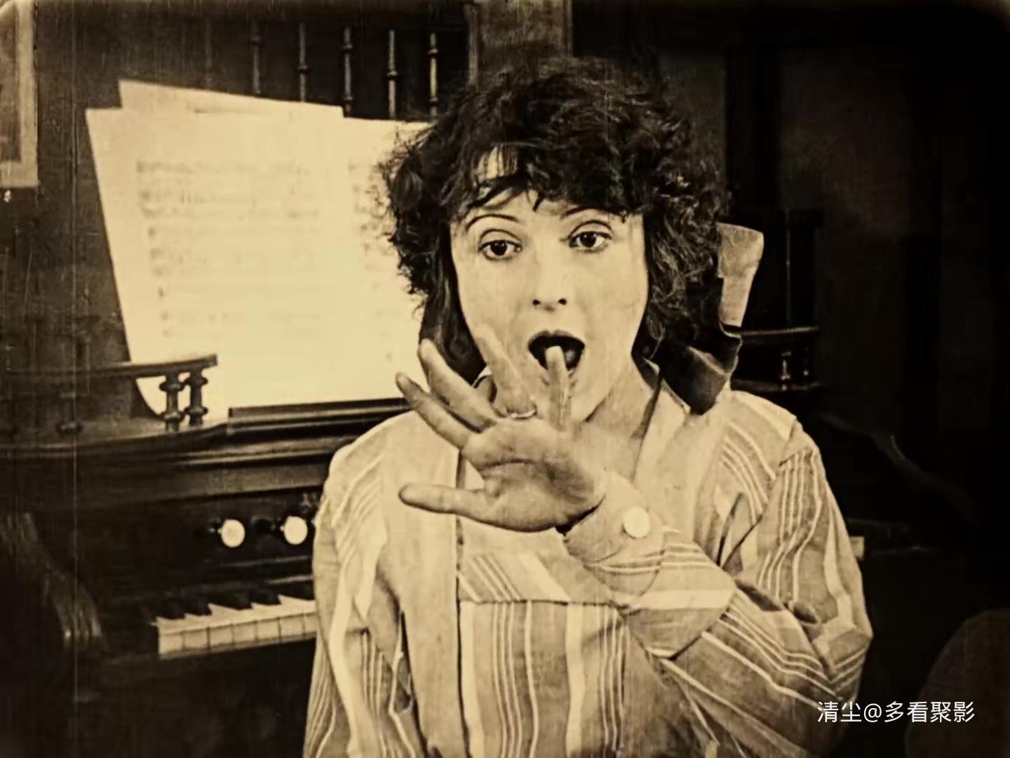 12 乡巴佬.mp4_20251213_111807.563.jpg