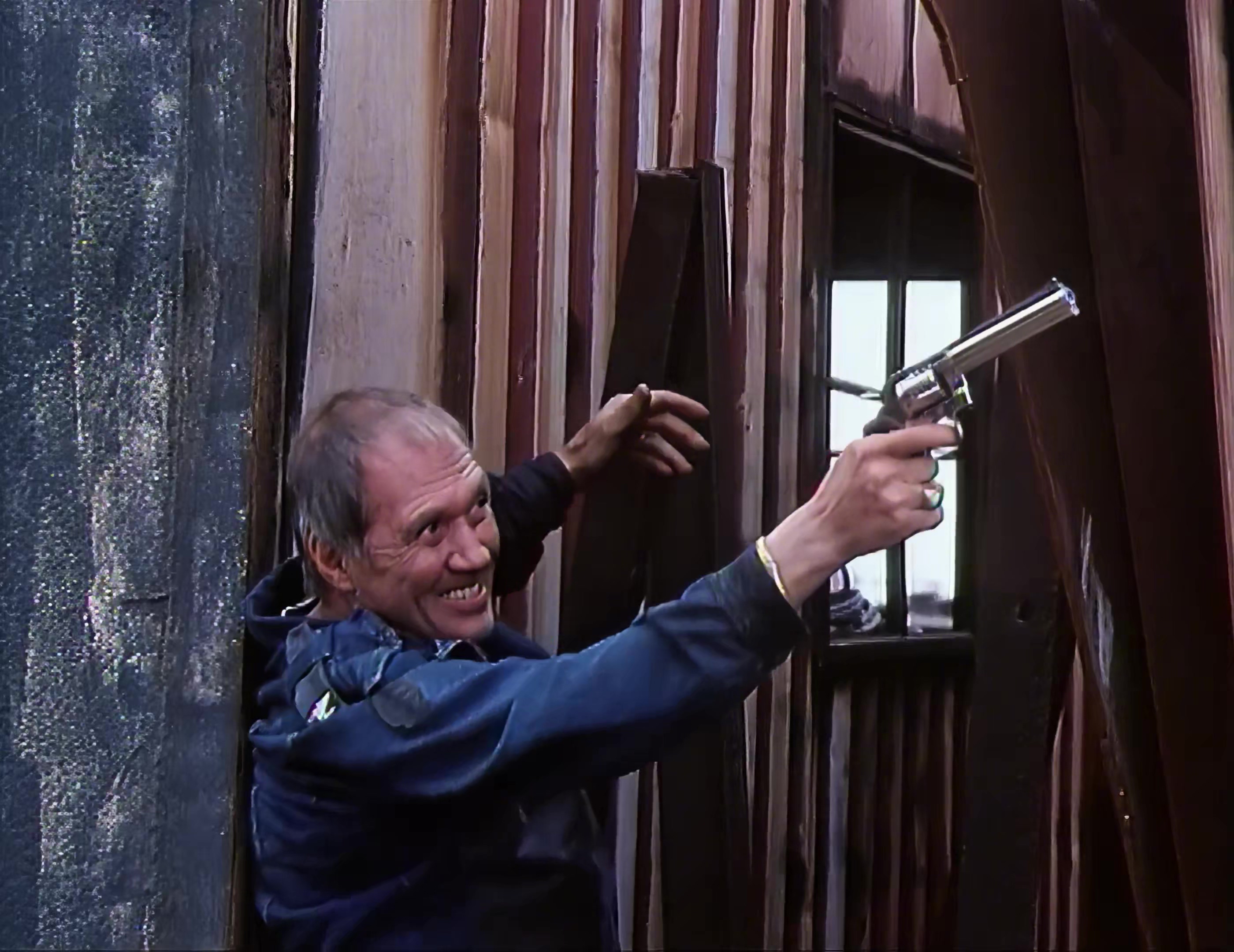 1990 机械手臂2 机器特勤组 Future.Zone.mp4_20260105_183614.926.jpg