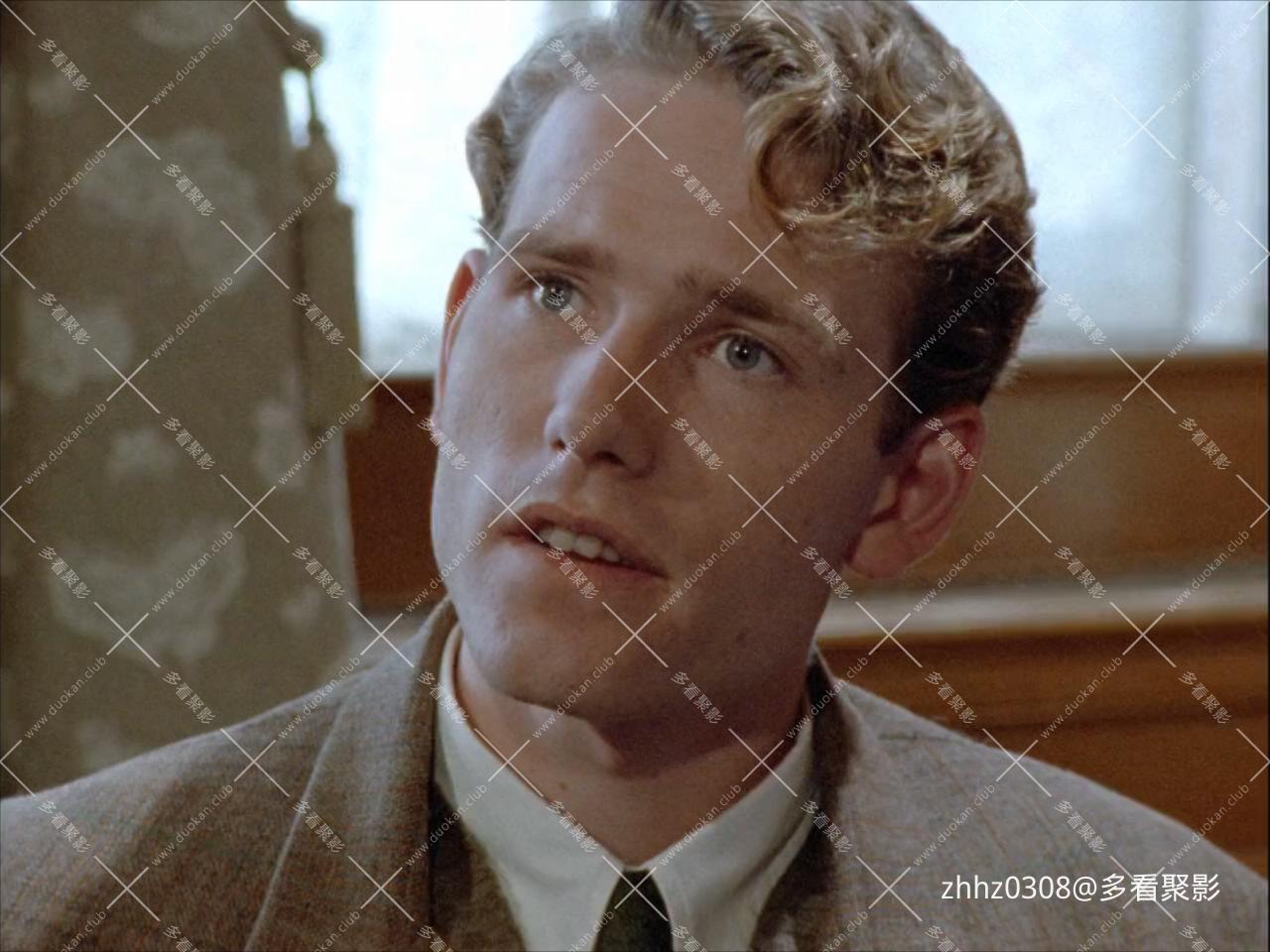 高尔夫球场疑云 Murder on the Links (1996) 国英双语.mkv_20260413_070317595.jpg