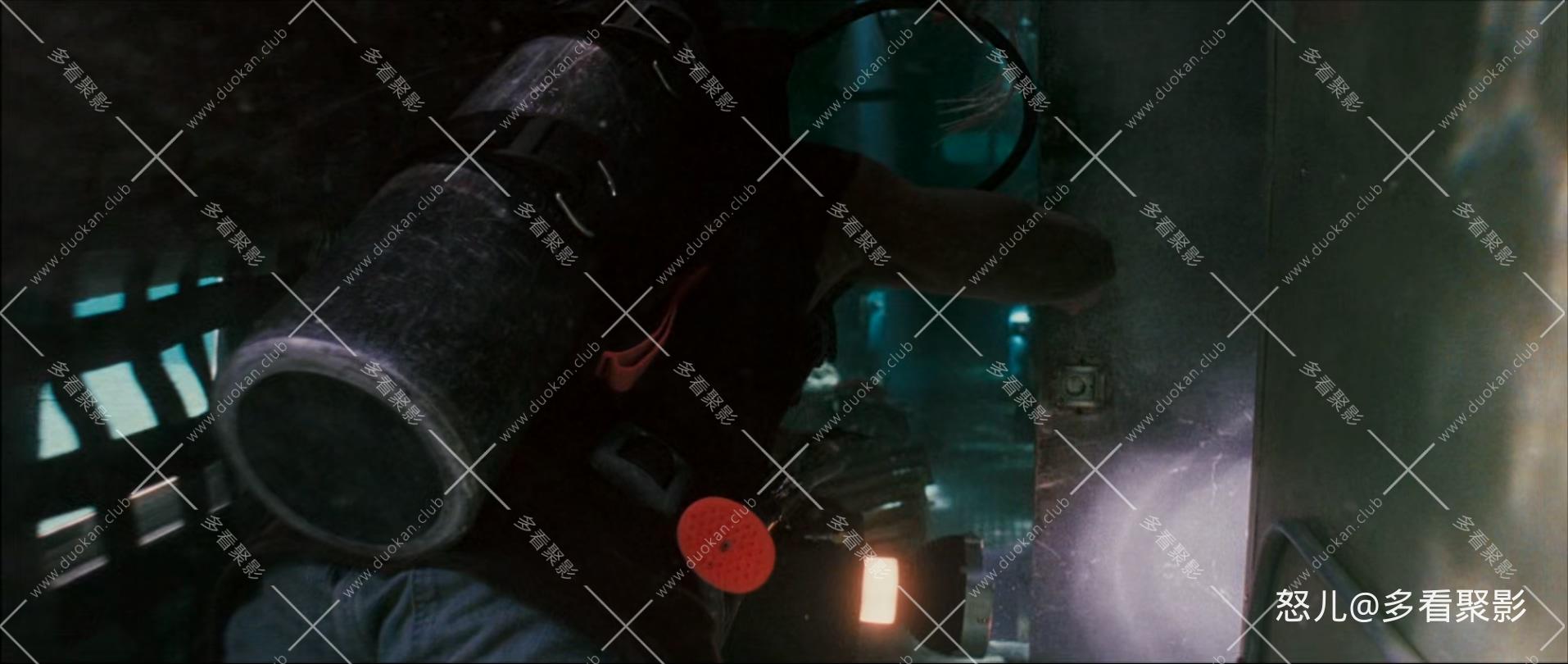 碧海追踪.Into.the.Blue.2005.1080p.BluRay.x265.2audio-RARBG (1).mkv_20260414_101641.568.jpg