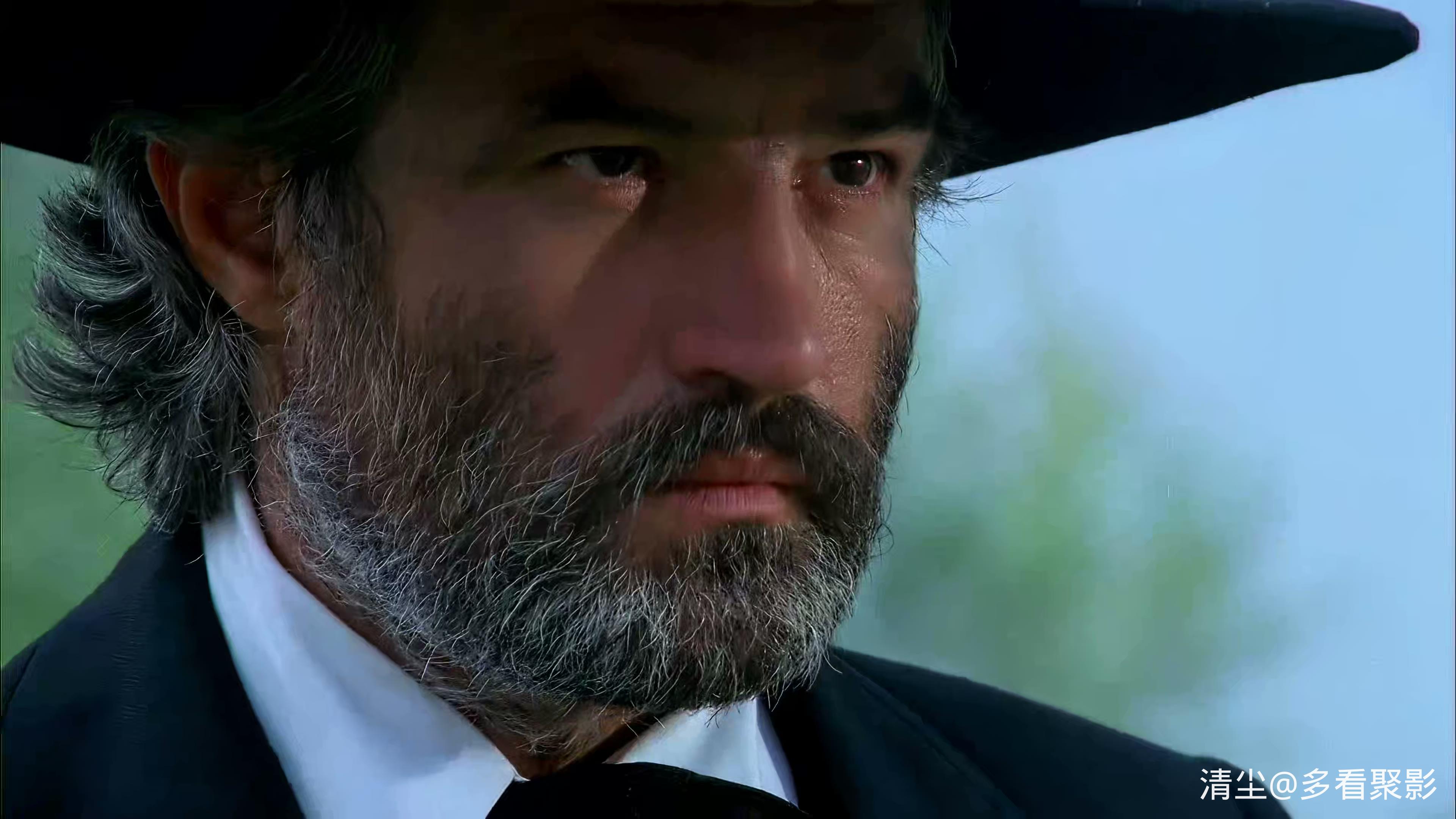 1982 黄玫瑰 Trandafirul galben.mp4_20260419_160412.737.jpg