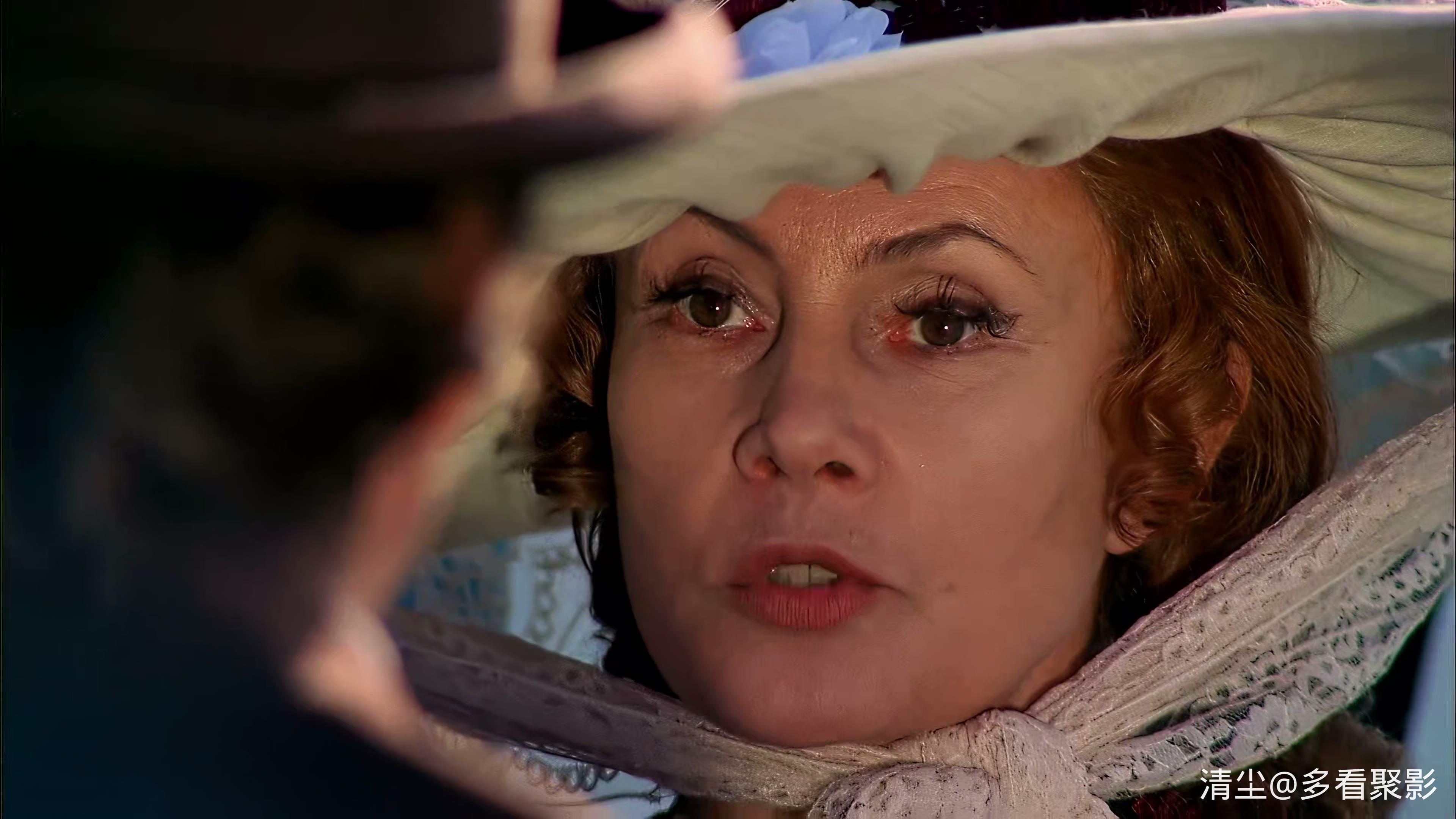 1982 黄玫瑰 Trandafirul galben.mp4_20260419_160624.958.jpg