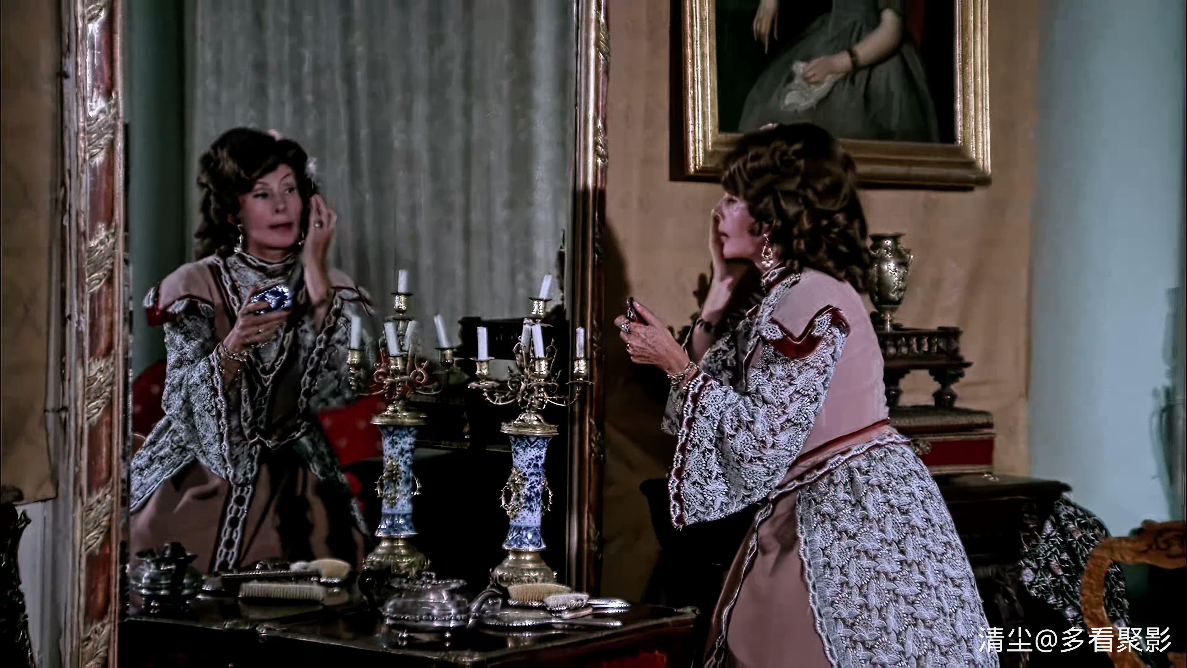 1986 蓝宝石项链 Colierul de turcoaze.mp4_20260423_164256.202.jpg