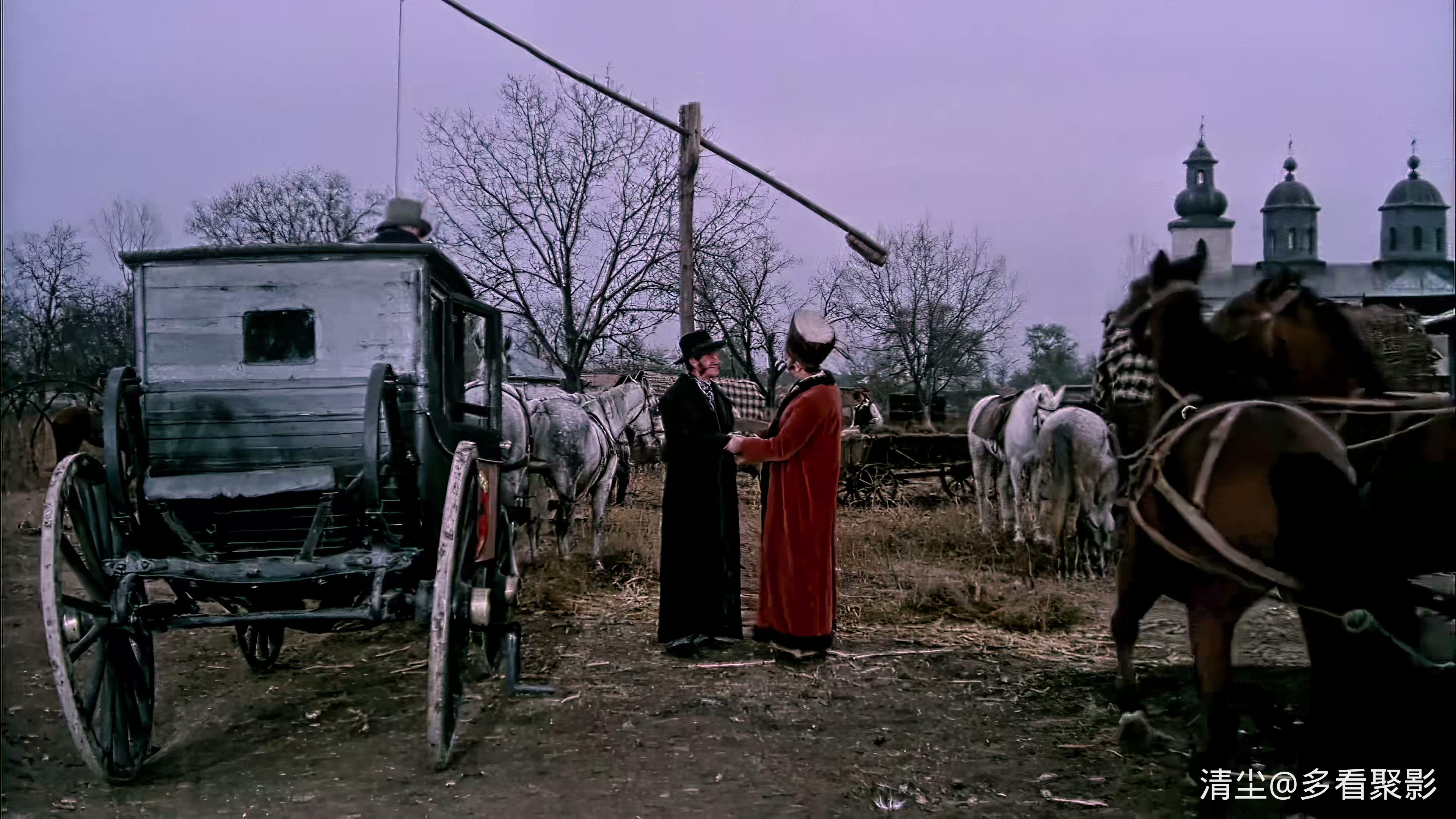 1986 蓝宝石项链 Colierul de turcoaze.mp4_20260423_164500.969.jpg