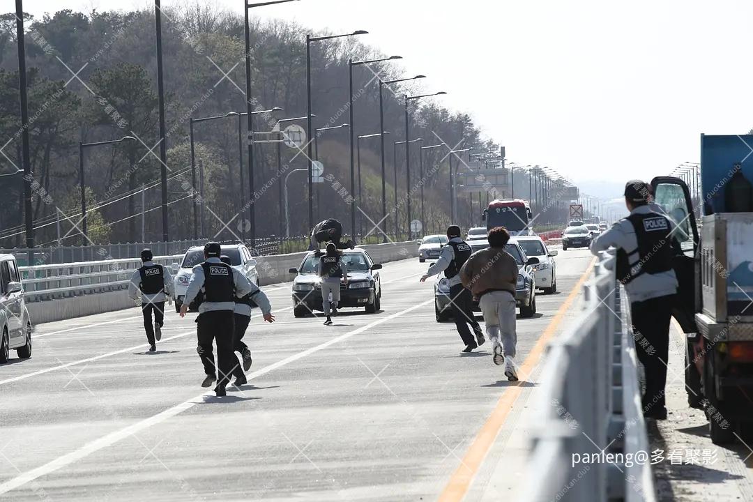 p2544251048.webp.jpg